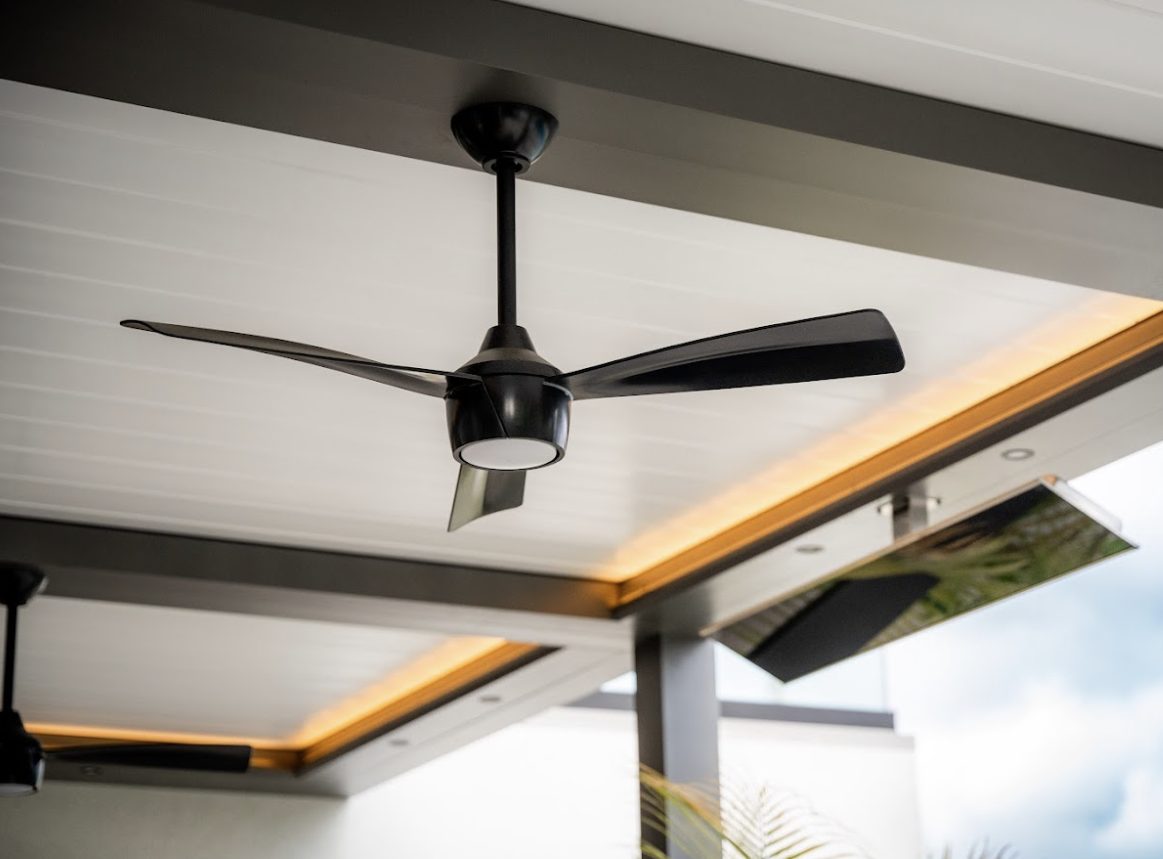 Integrated ceiling fan beam